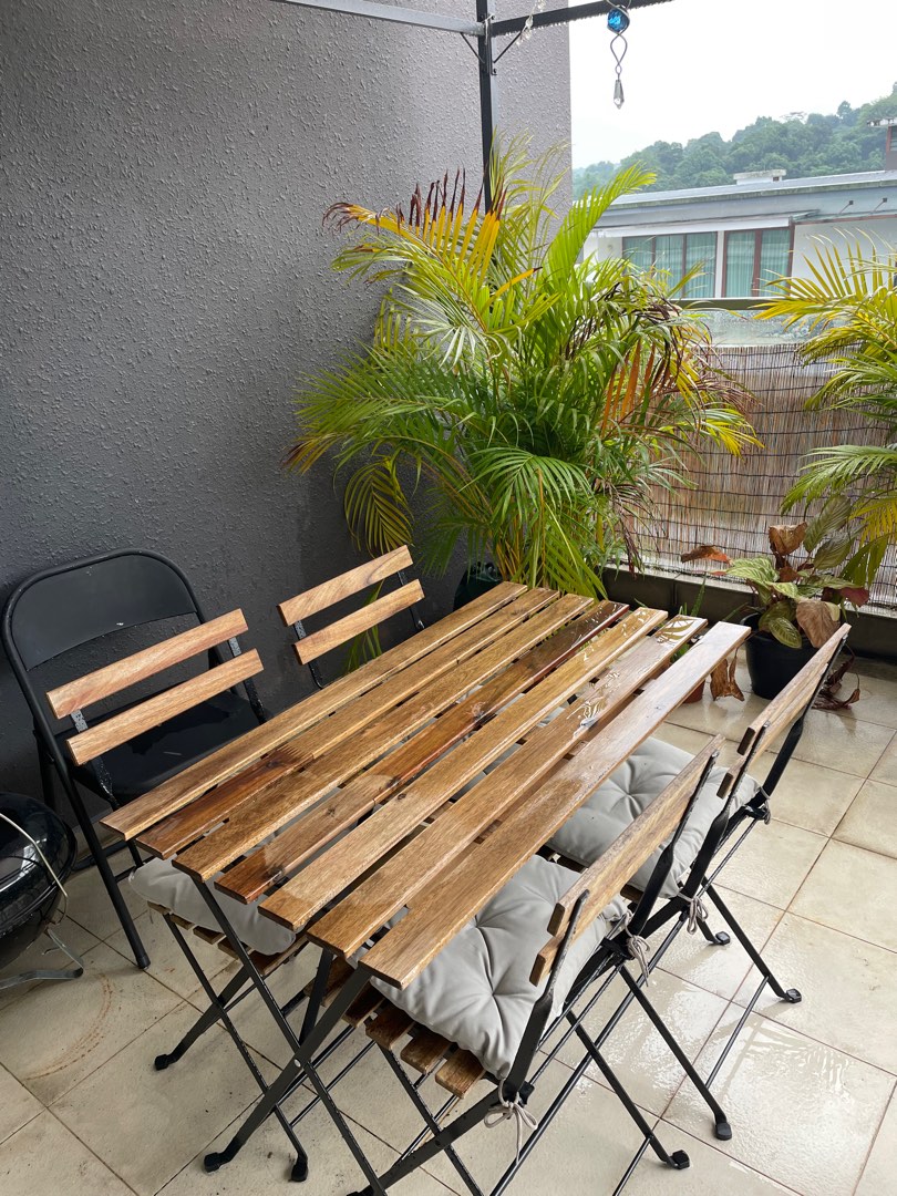 Tarno table and chairs deals