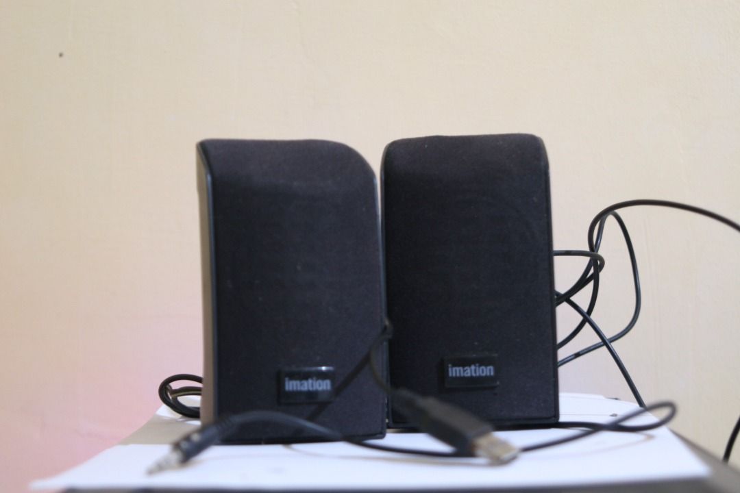 imation SPK-70 speakers (Category: Soundbars, Speakers & Amplifiers) located in Panay. Submitted by secondhand_splendor (Listing ID 1240368701, Image 3). Description: Working Flawlessly, Flaws: little rust on usb plug (does not affect performance can be replaced at no cost) my old speaker na nakita ko sa pag hahalungkat ng mga lumang gamit gumagana pa 7/10 tunog maganda kung nag hahanap ka ng murang speakers Avail also on shoppee pm me or search 