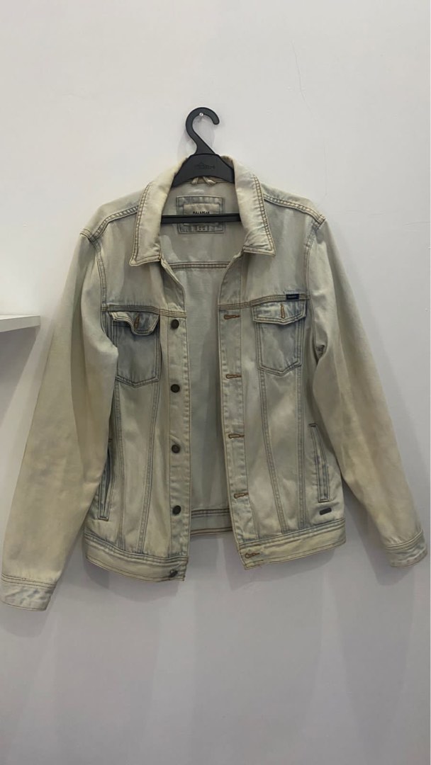 Jaket levis hotsell pull and bear