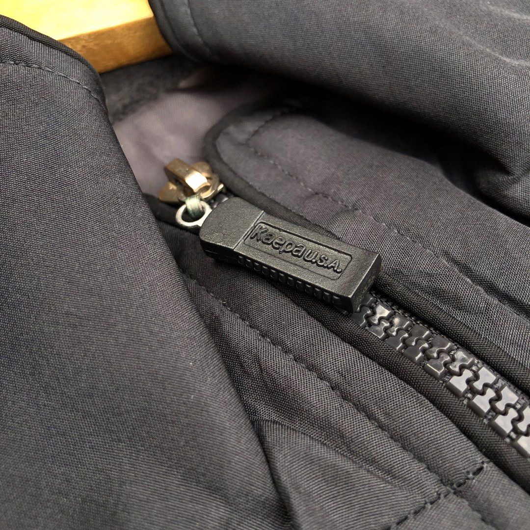 Apa itu jaket windbreaker Clearance