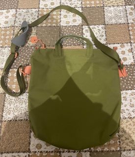 (Category: ) located in . Submitted by lovetrends1408 (Listing ID 1240342958, Image 1). Description: .
