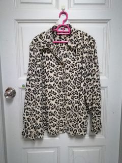 (Category: ) located in . Submitted by blushpreloved (Listing ID 1240390409, Image 1). Description: .