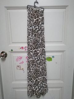 (Category: ) located in . Submitted by blushpreloved (Listing ID 1240390909, Image 1). Description: .