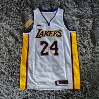 White kobe outlet bryant jersey