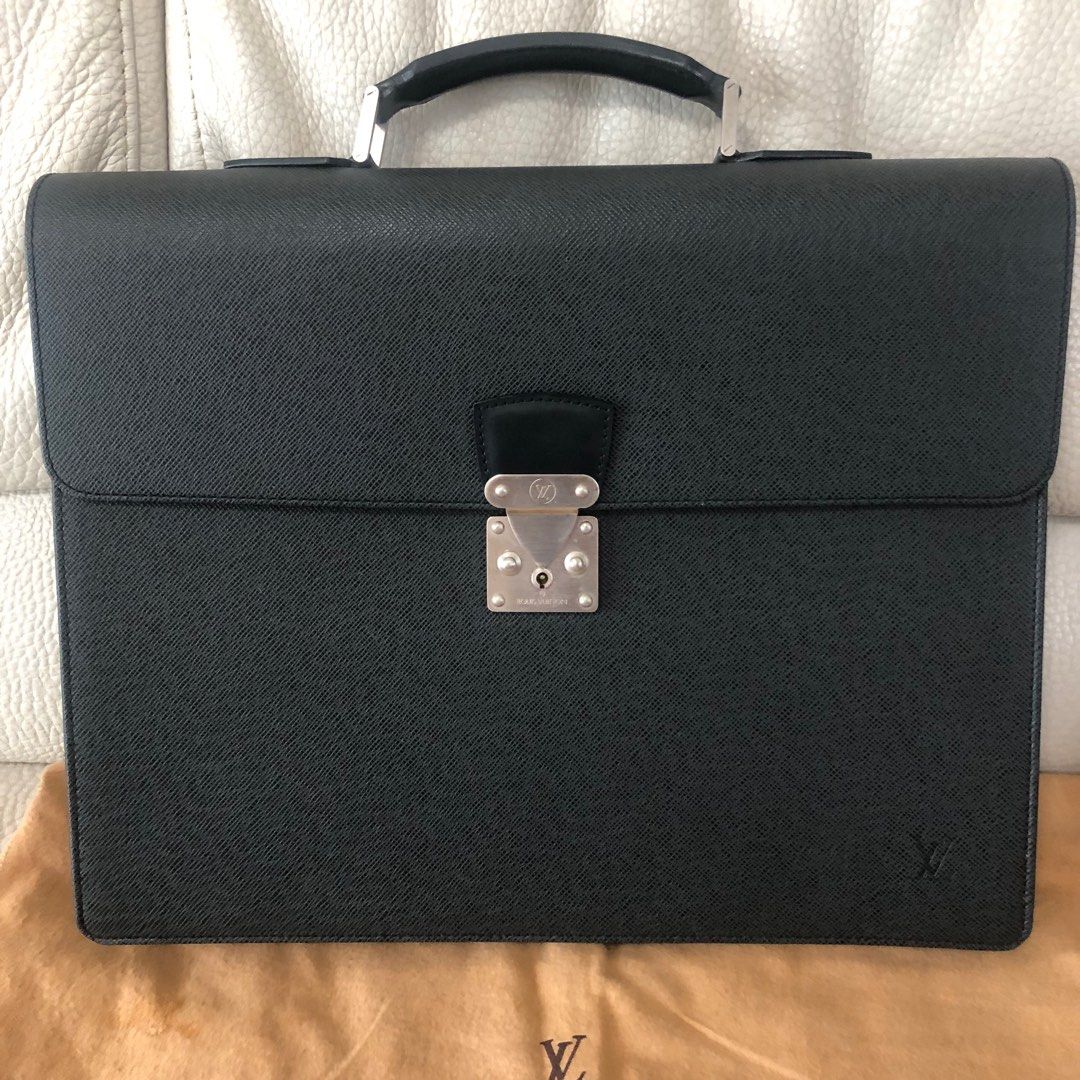 Louis Vuitton LV Taiga Briefcase Men s Fashion Bags
