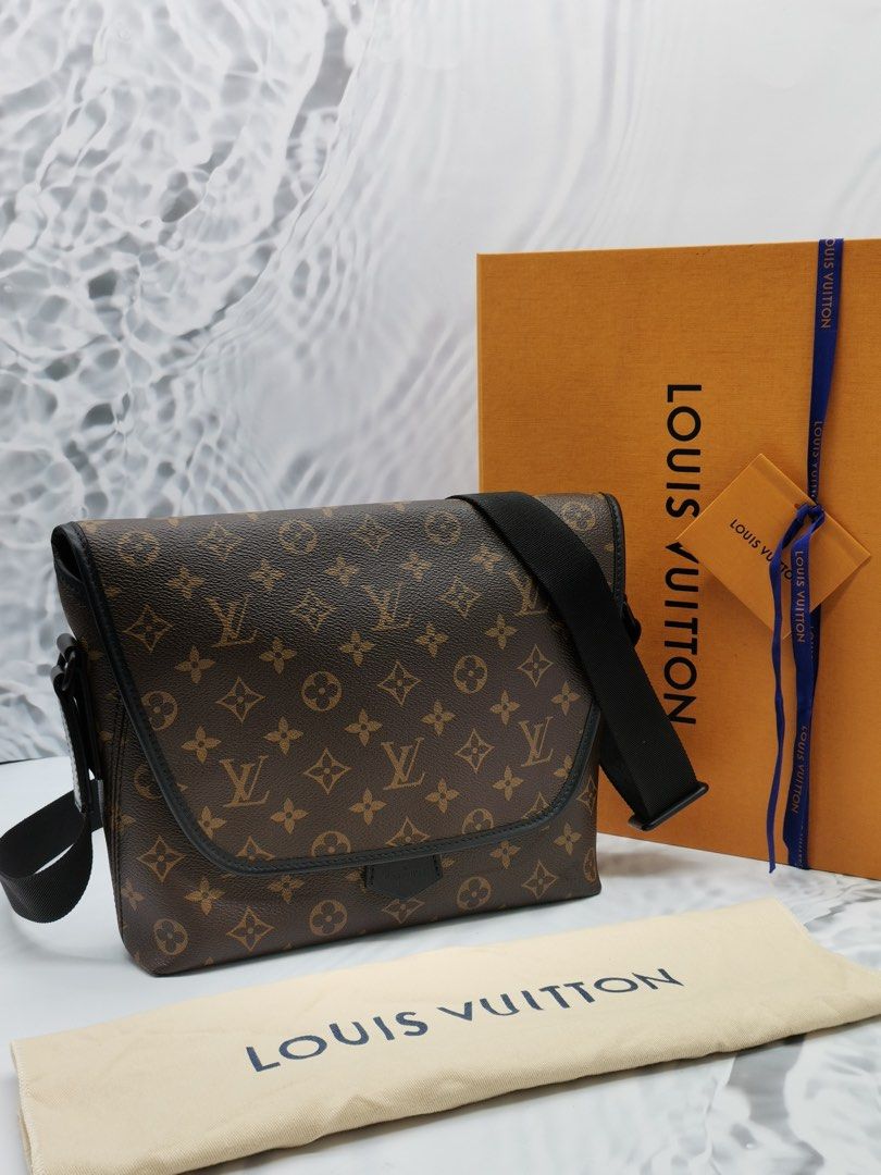 Louis Vuitton Magnetic Messenger in Monogram coated canvas Bag 
