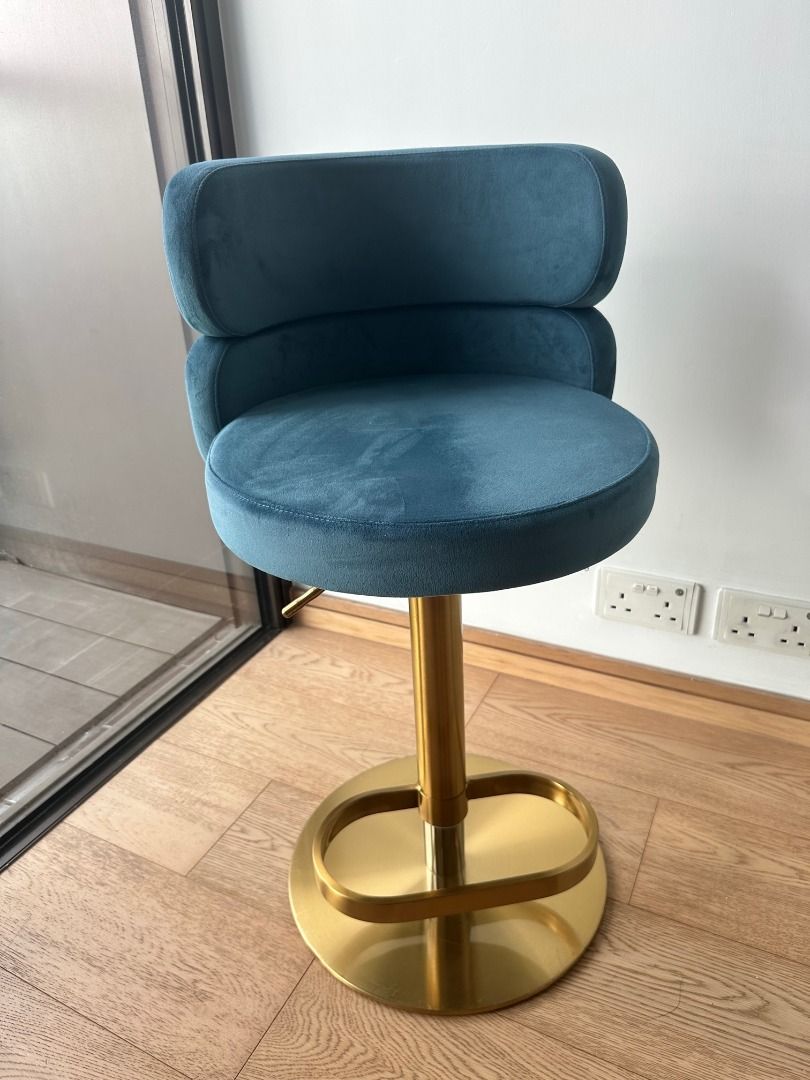 Luxury Rotate Bar Stools Set of 2 高級絲絨升降旋轉吧台椅 Velvet & Gold Texture, 傢俬 ...