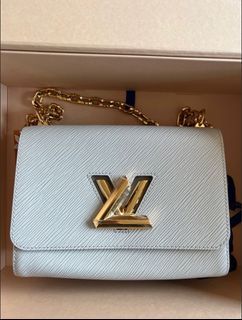 Louis Vuitton Limited Edition Twist MM Epi , Women's Fashion, Bags &  Wallets, Cross-body Bags on Carousell
