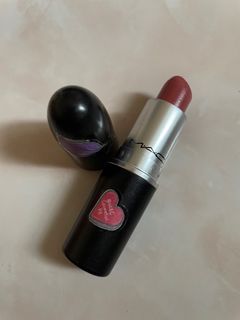 MAC Cosmo Amplified Lipstick
