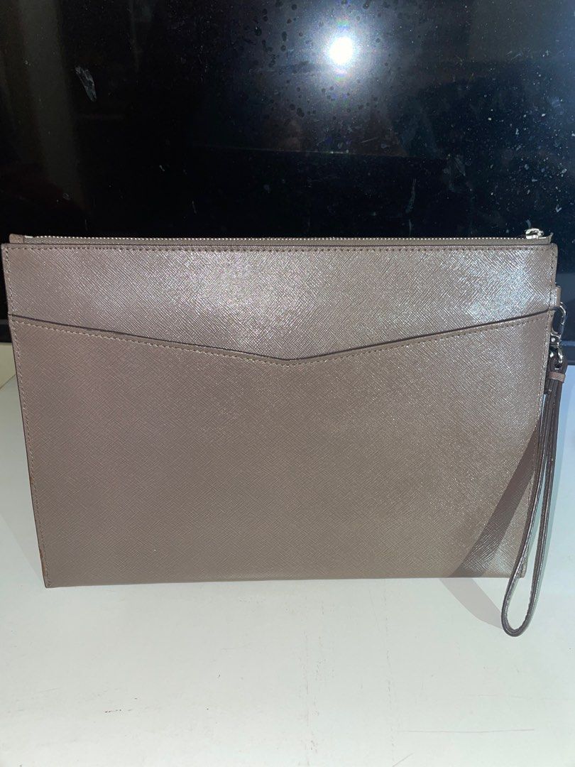 Michael kors sale xl zip clutch
