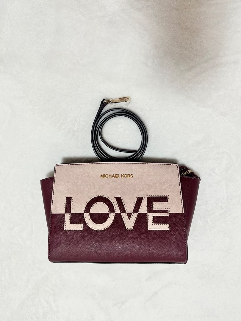 Michael Kors Love Medium Messenger Bag Women s Fashion Bags Wallets Cross body Bags on Carousell