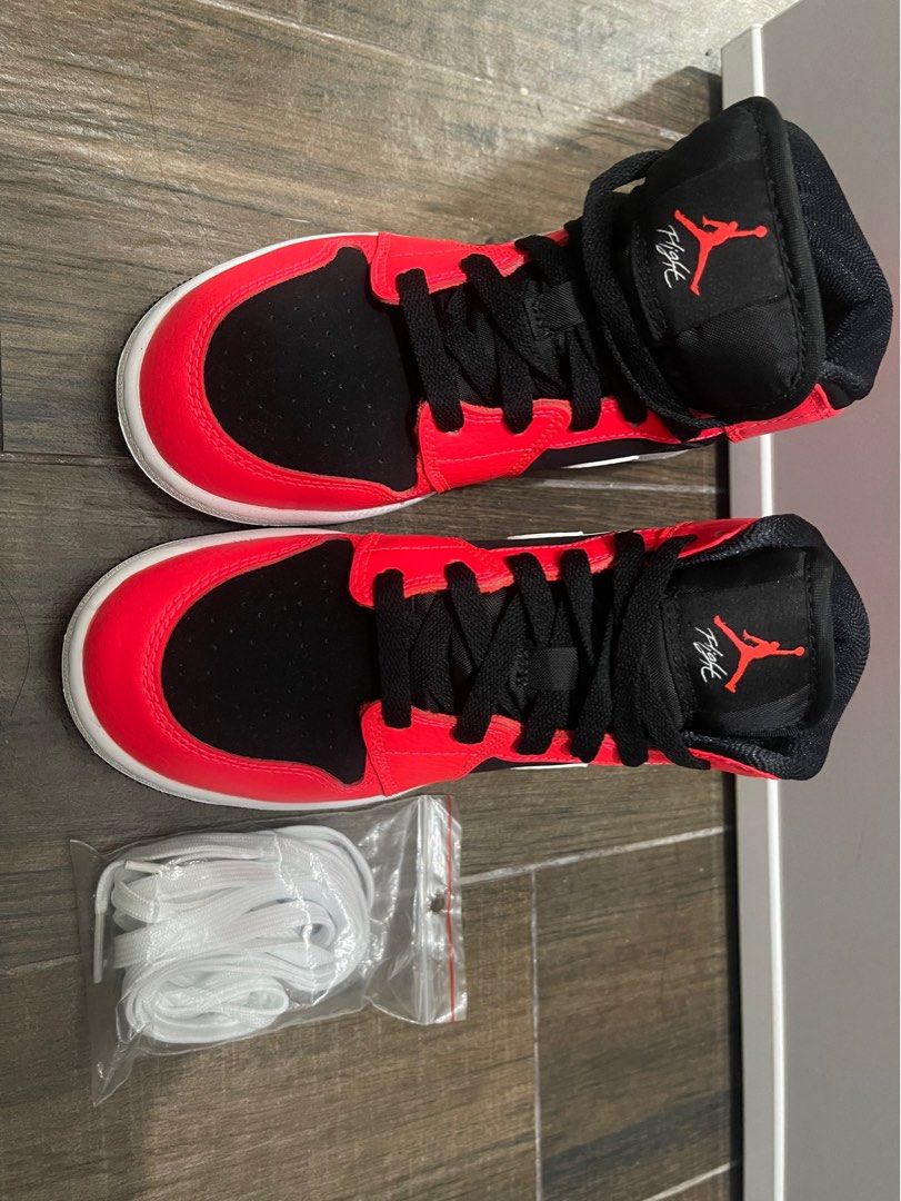 NIKE Air Jordan 1 MID 554725 061 Carousell