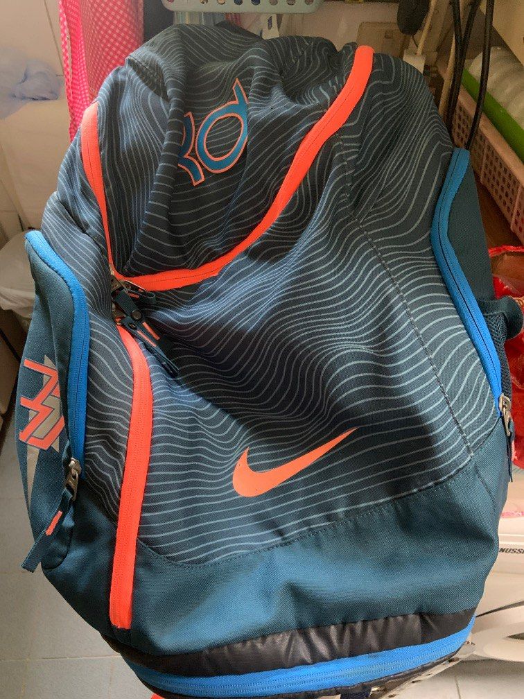 Nike KD Max Air Backpack Space Blue, 男裝, 袋, 背包 Carousell