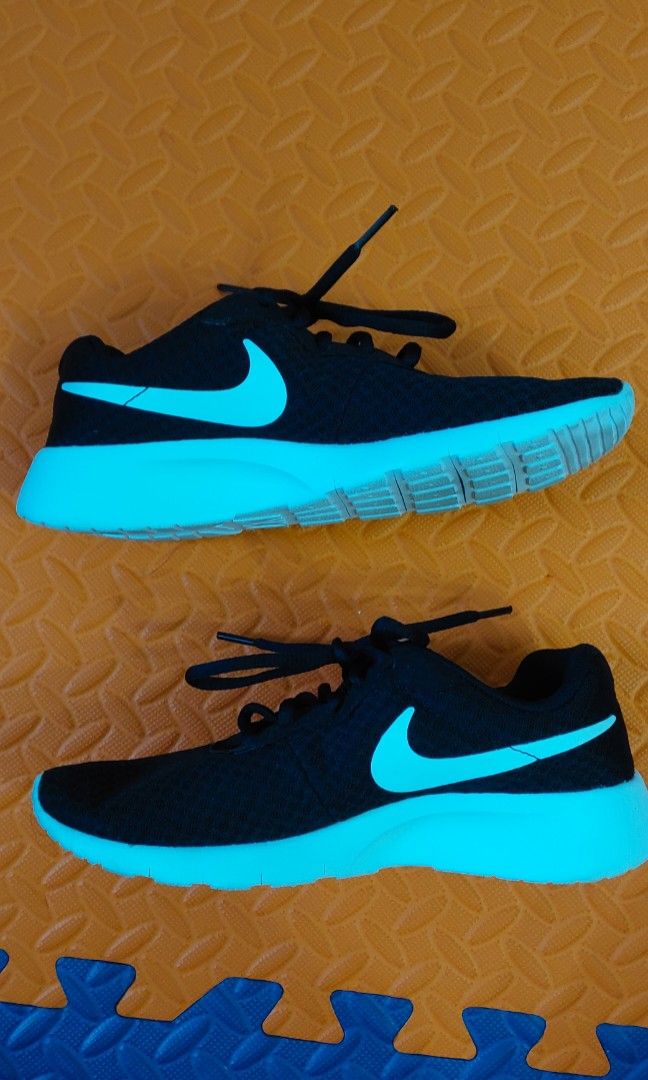Nike tanjun 5y discount
