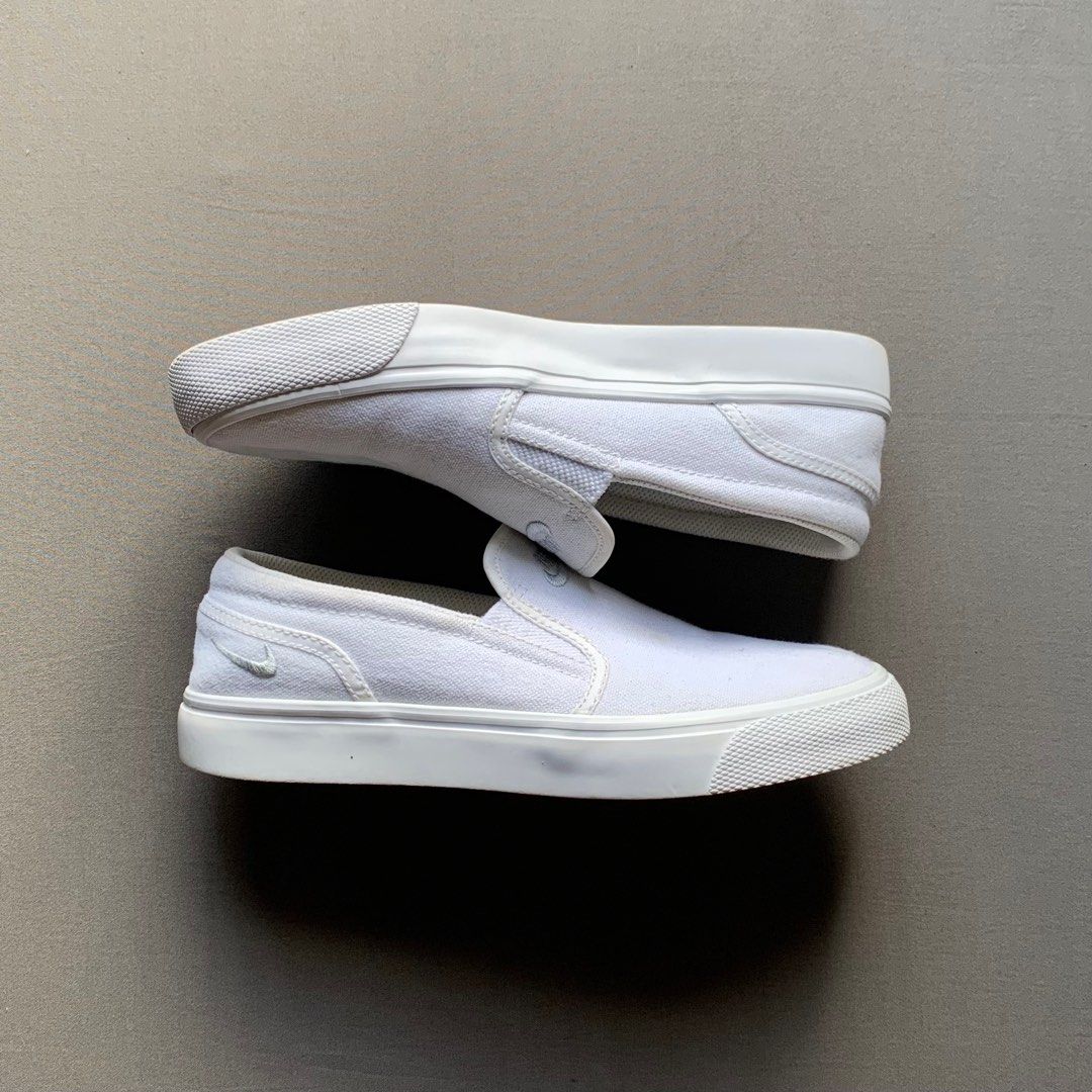 Nike Wmns Toki Slip On Canvas