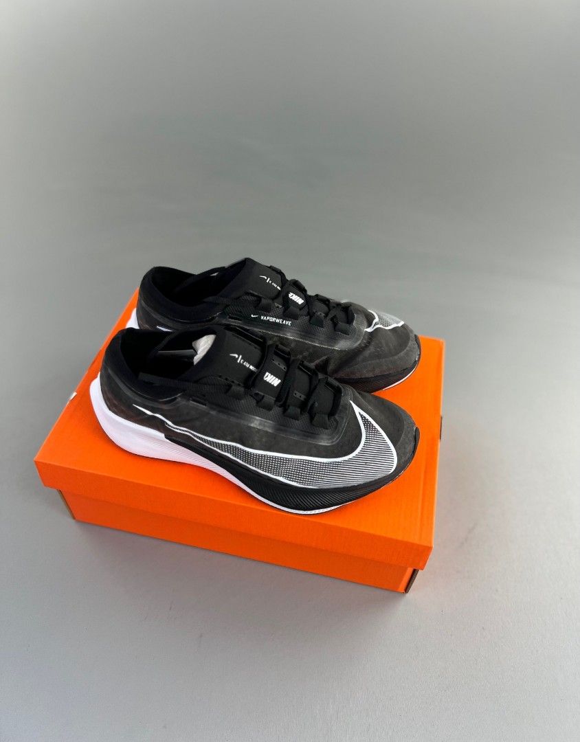 nike zoom fly 3 price