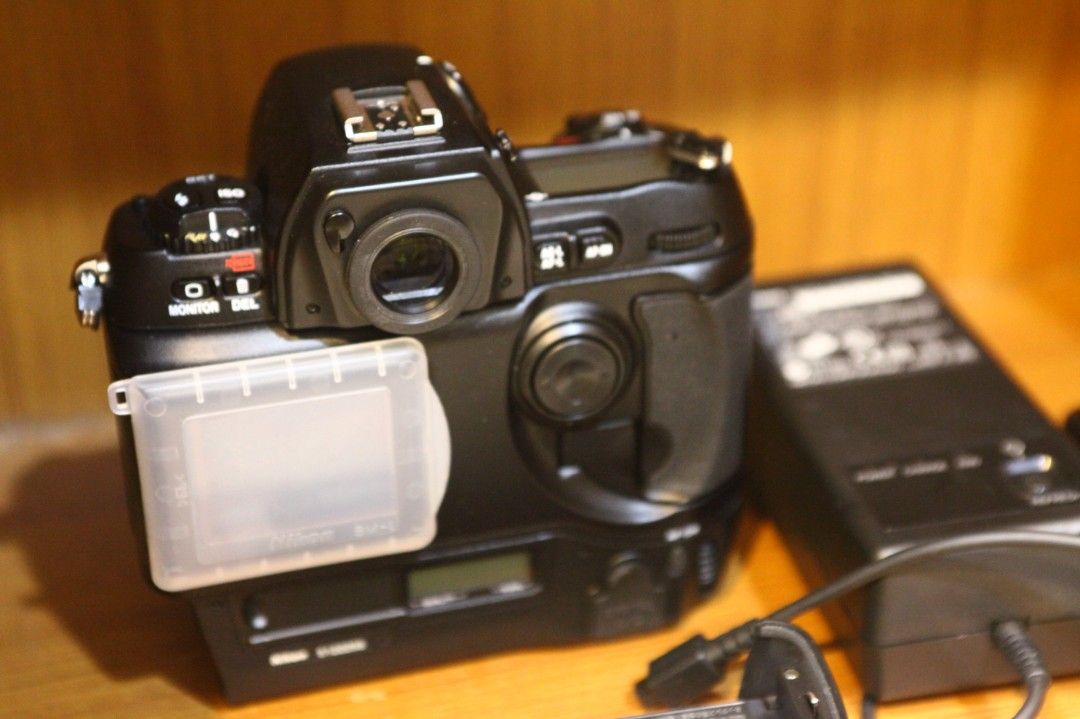 オリジナル Nikon D1X 完動品 デジタルカメラ - achildsviewmagnoliatx.com