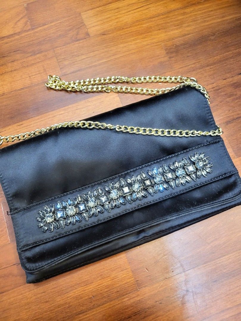 Nine West Black clutch with gold chain