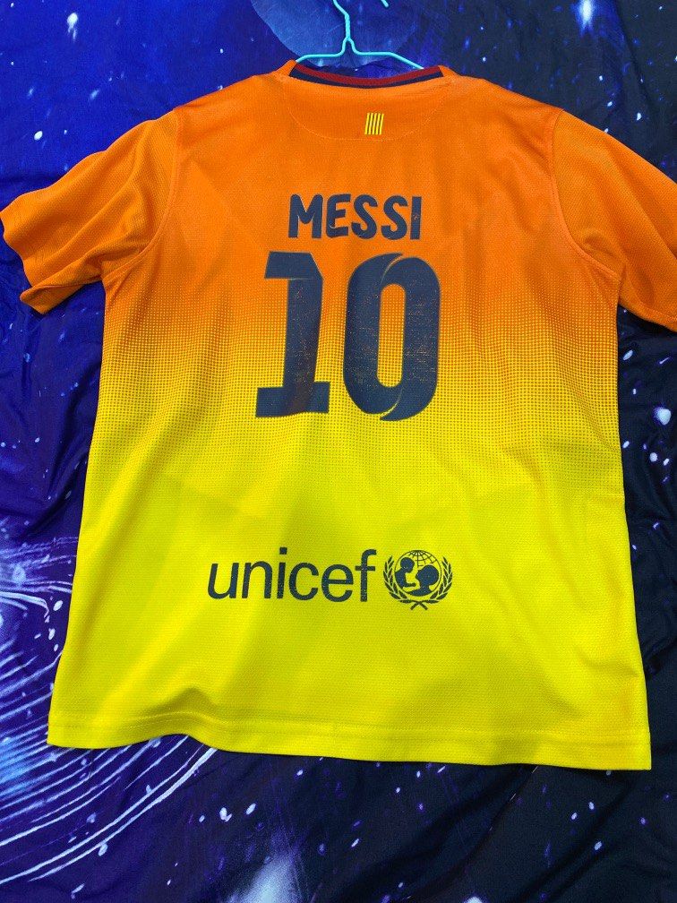 ORIGINAL MESSI FC BARCELONA JERSEY (Pants included) - Orange, Men's  Fashion, Activewear on Carousell