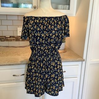(Category: ) located in . Submitted by pattytan_ (Listing ID 1240376693, Image 1). Description: .