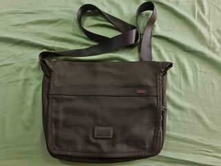 [ORIGINAL] TUMI Black Nylon Small DFO Flap Crossbody bag