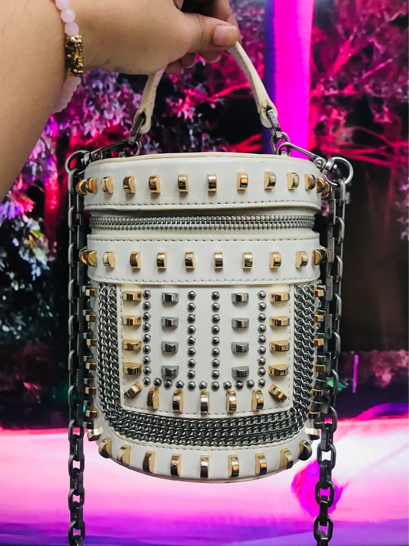 Pinko deals roller bag