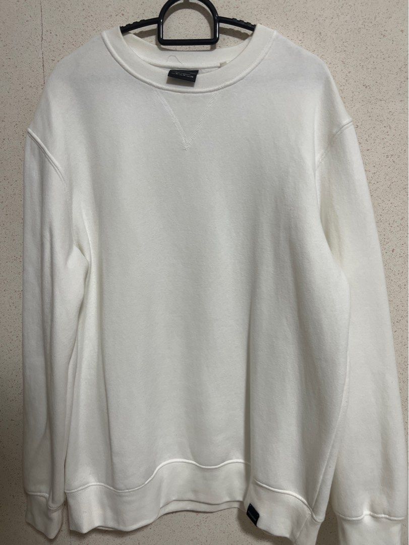 Pull and bear white sweatshirt online