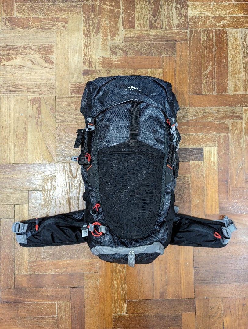 Quechua Backpack 20L with back ventilation, Men's Fashion, Bags