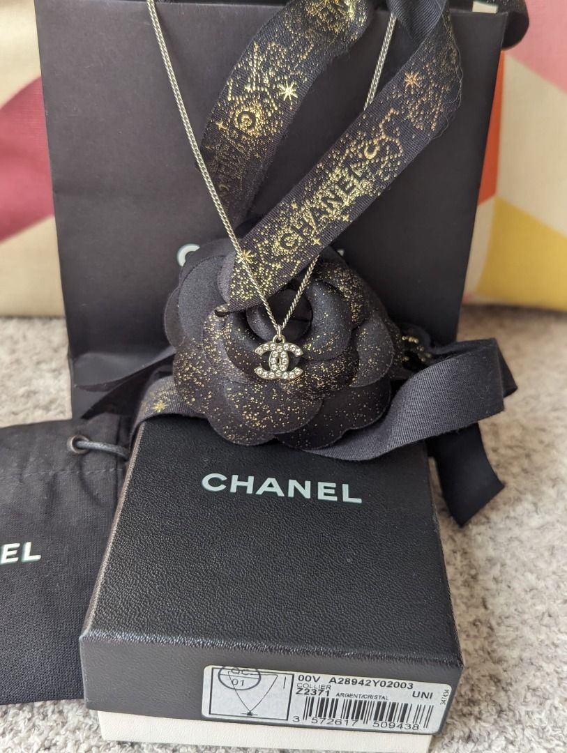 Stylect — Chanel Classics
