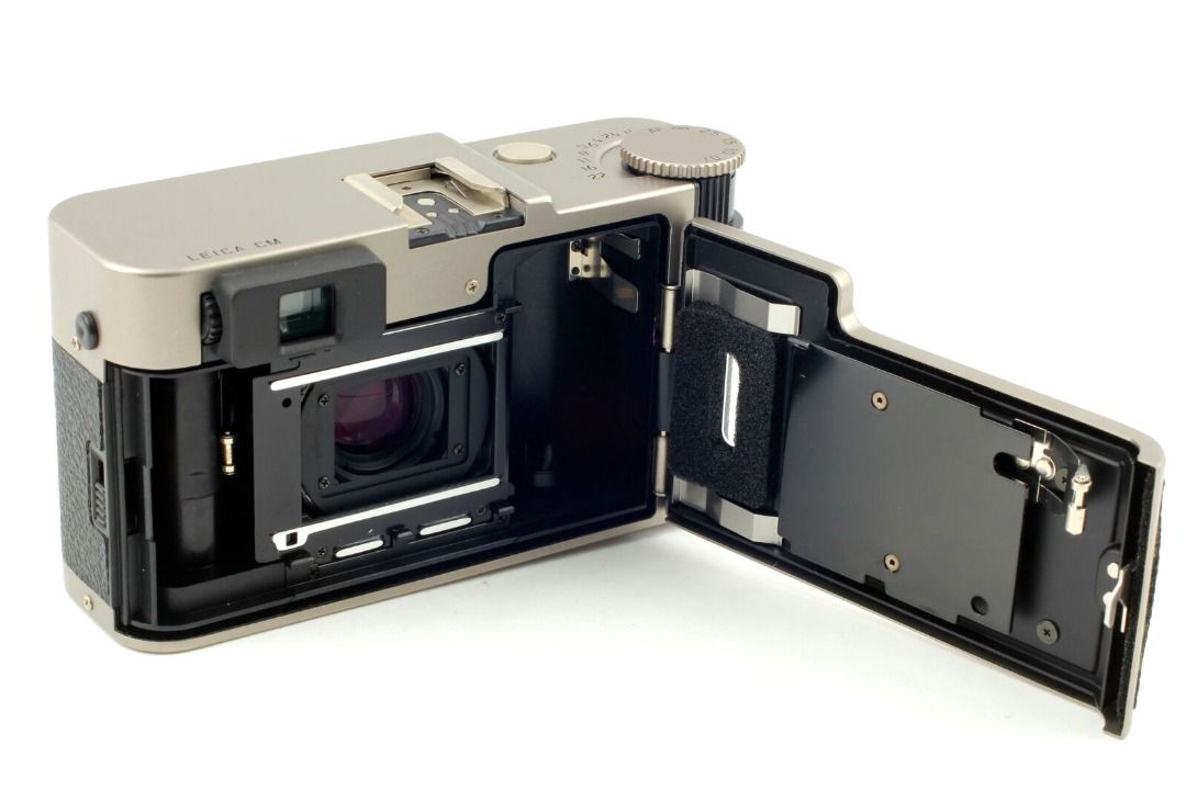 leica cm film camera