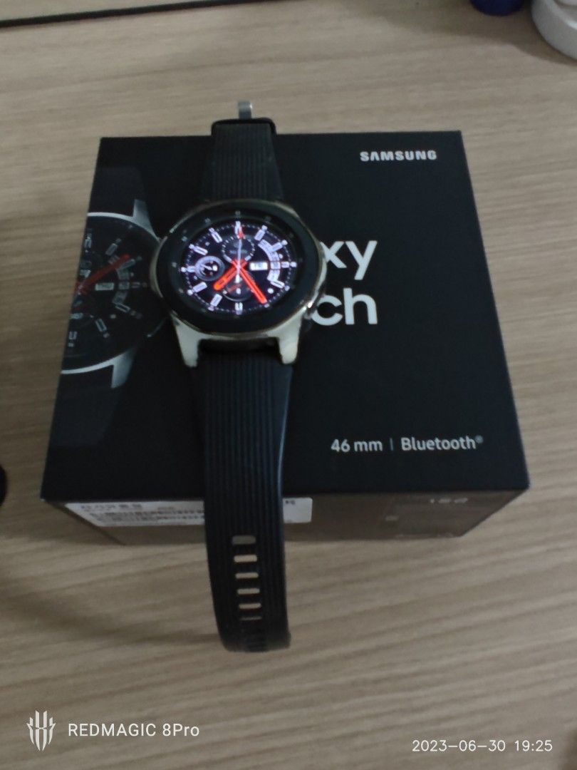 Samsung galaxy cheap 46mm smartwatch bundle