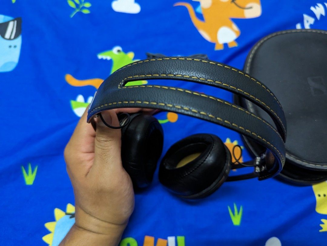 Sennheiser momentum clearance 2.0 ear pads
