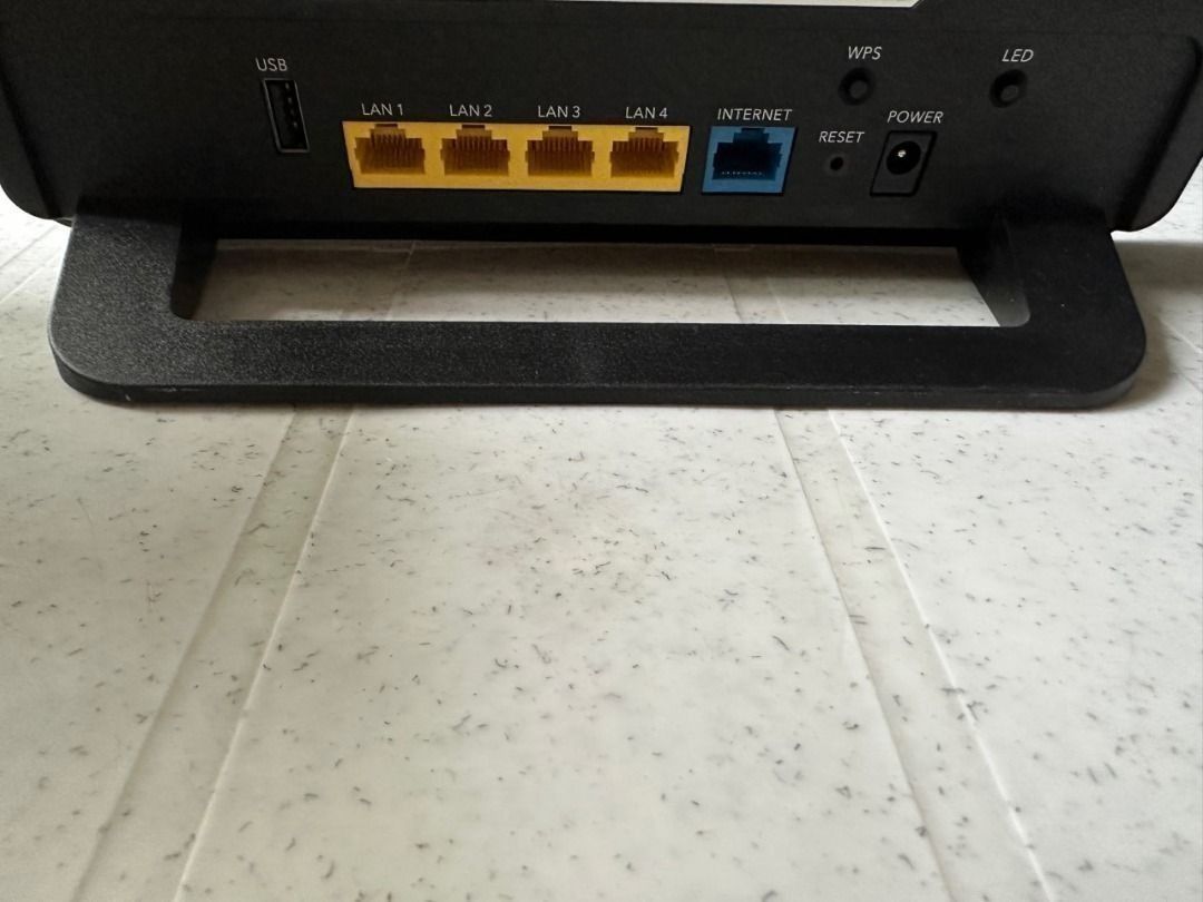 Singtel Telco Mesh Router Wifi Connection Device broadband