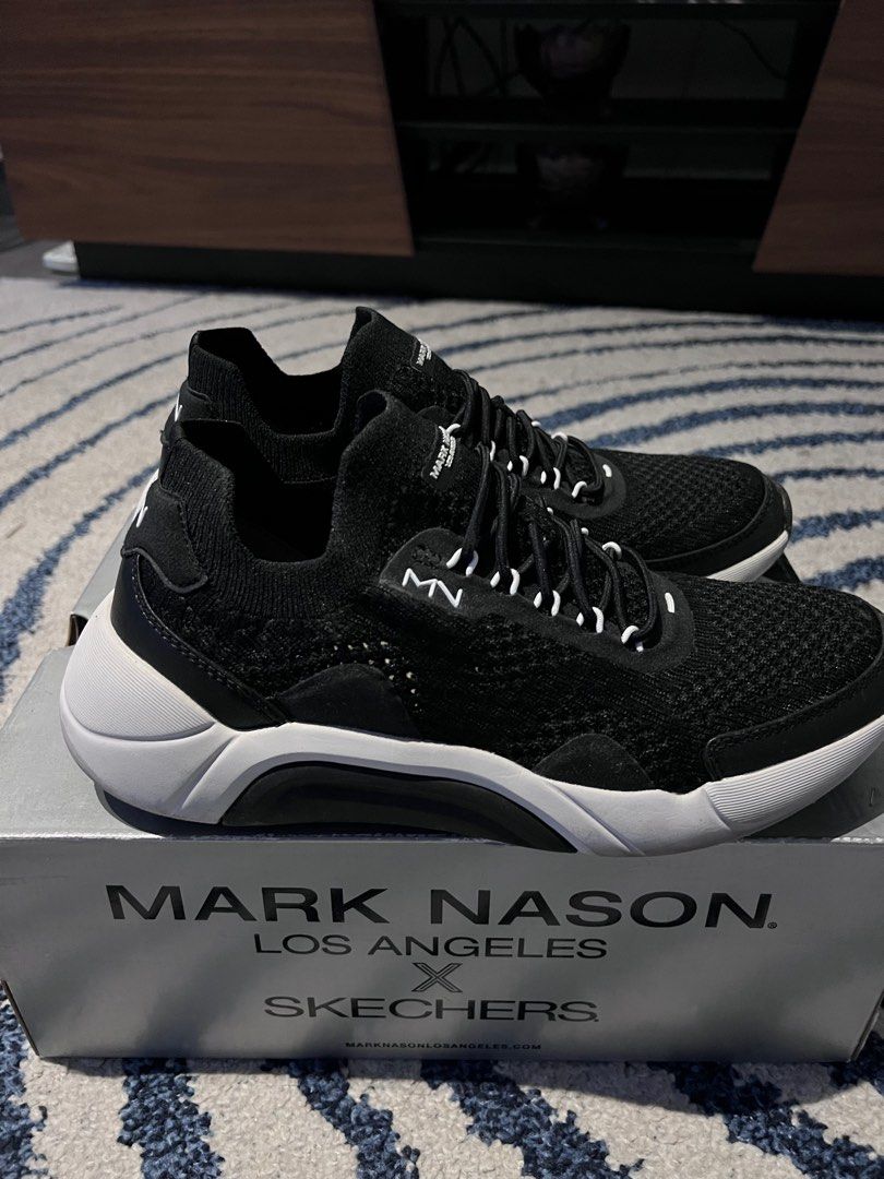Marks skechers clearance
