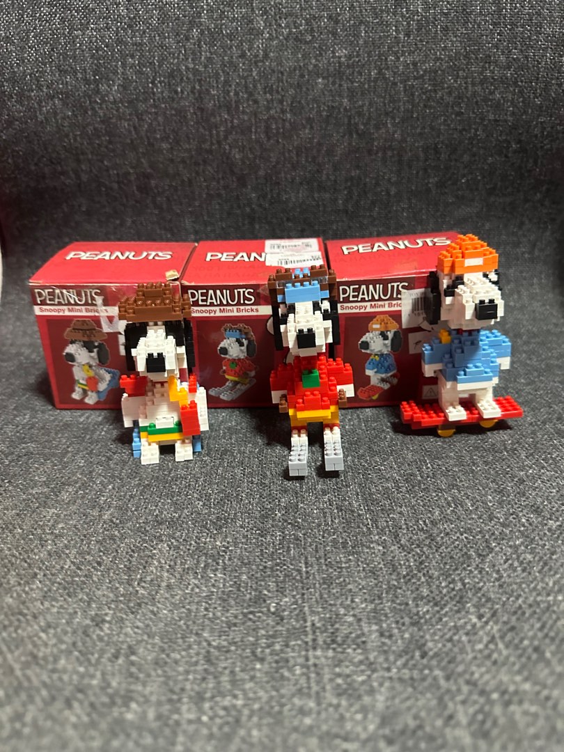 Snoopy Lego Set on Carousell