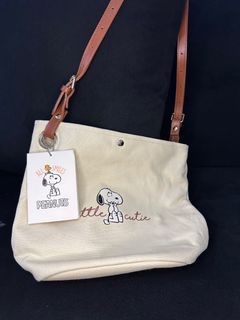 (Kategori: ) berada di . Dikirim oleh clothingbymj (ID iklan 1240353950, Gambar 1). Deskripsi: .