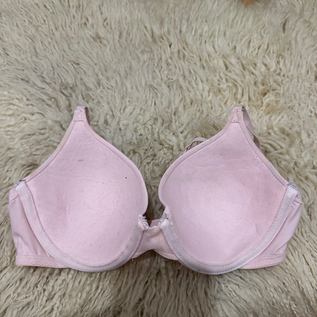 SO 32B on tag Sister Sizes: 34A, 30C Thin pads | Underwire Adjustable strap  Back closure Php150 All items are from US Bale.