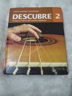 Spanish Book Descubre 2