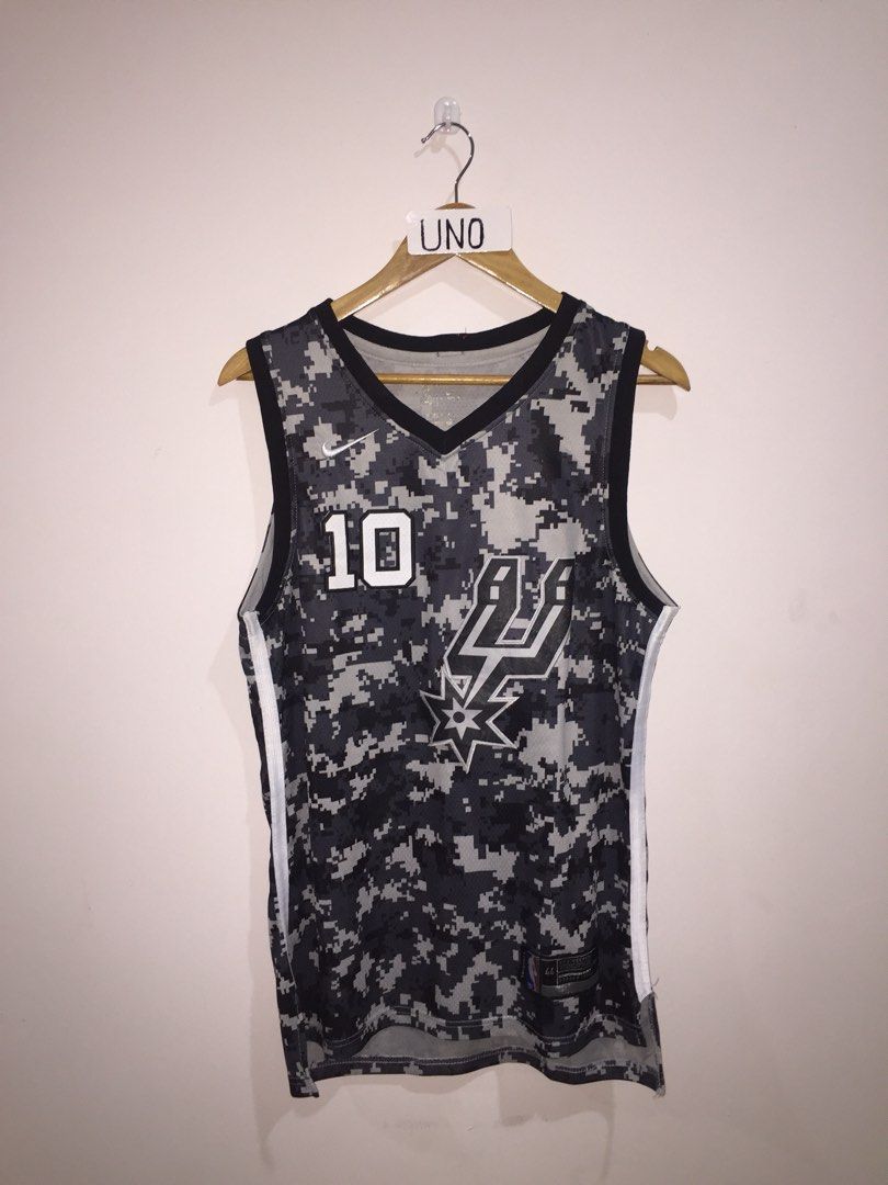 SPURS DEROZAN JERSEY Men s Fashion Activewear on Carousell