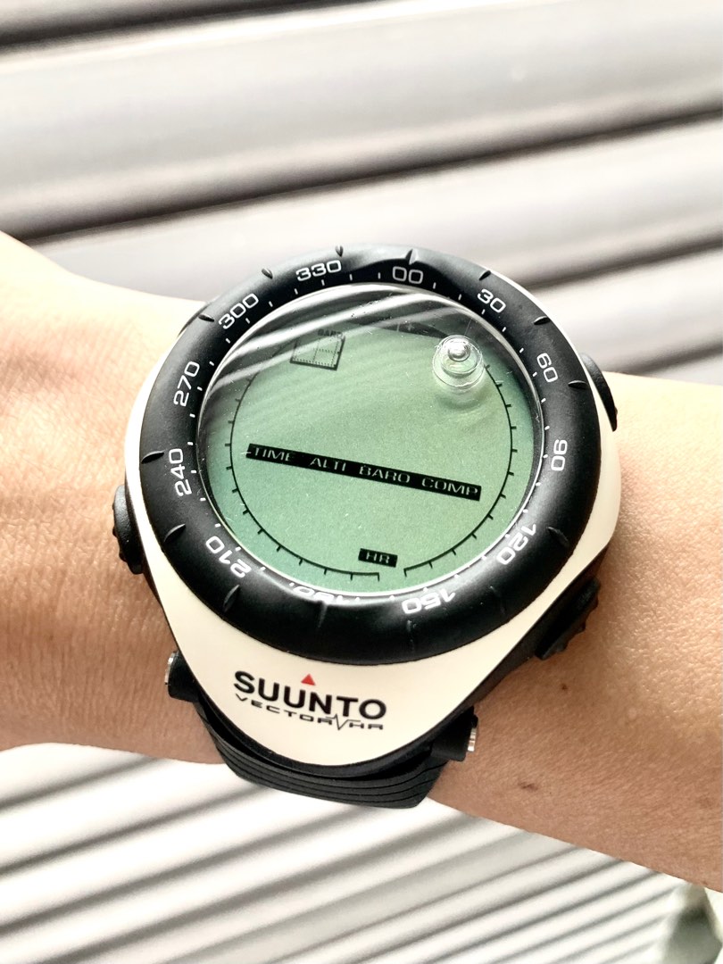 スント SUUNTO ベクター VECTOR 茶 ブラウン - 腕時計(デジタル)