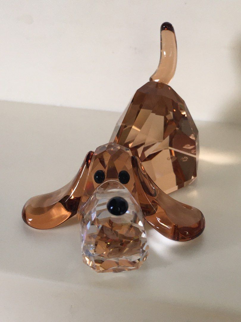 SWAROVSKI LOVLOTS GANG OF DOGS – PEPPINO (BASSET HOUND