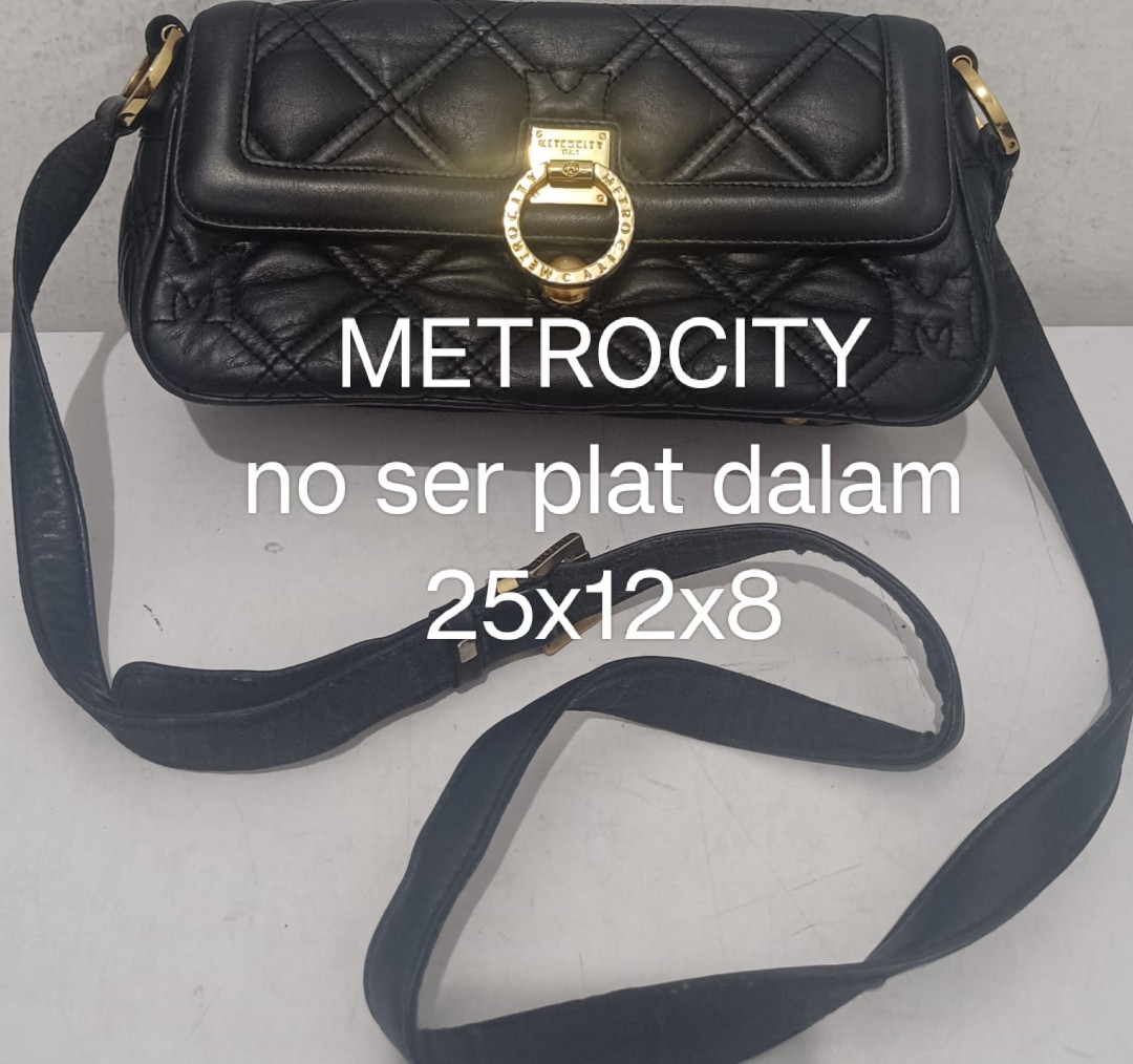 Metro city sling bag preloved