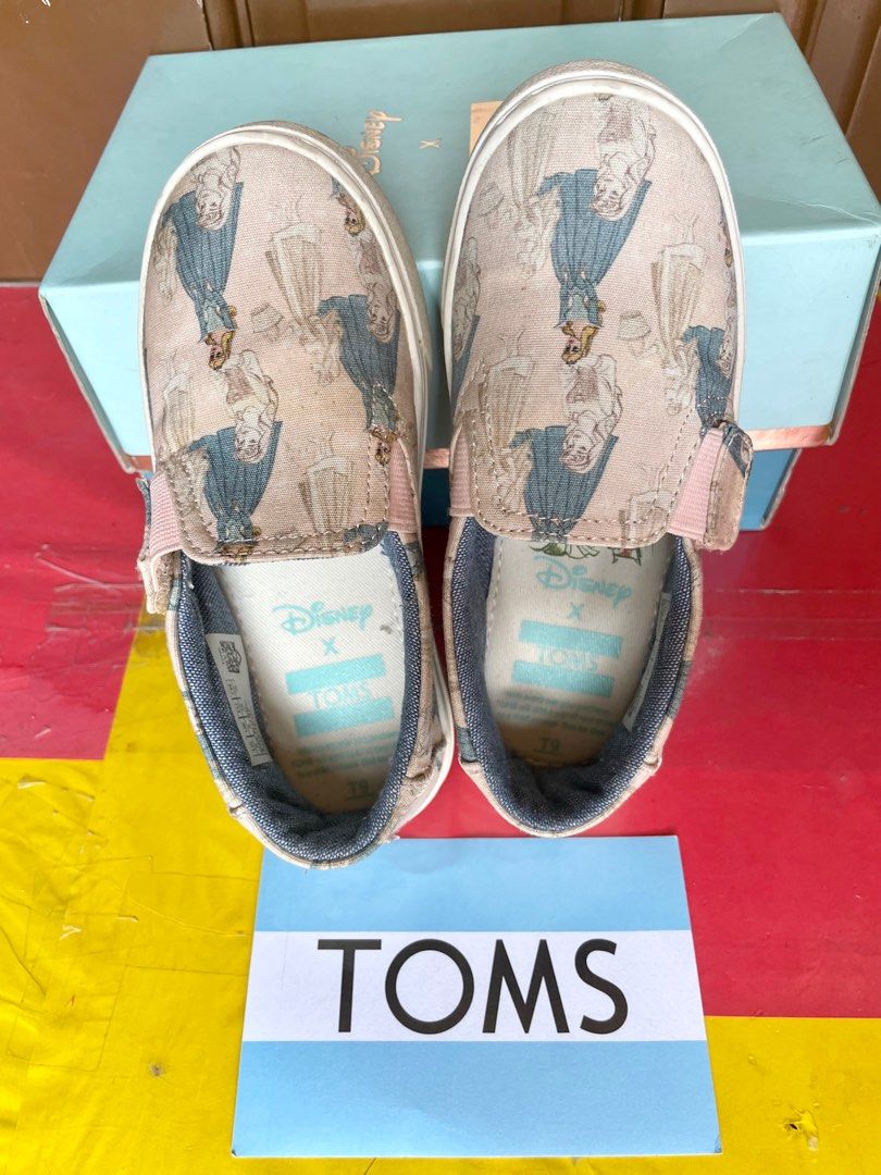 Toms (Category: Babies & Kids Fashion) located in Las Pinas. Submitted by emerald03 (Listing ID 1240276705, Image 3). Description: .