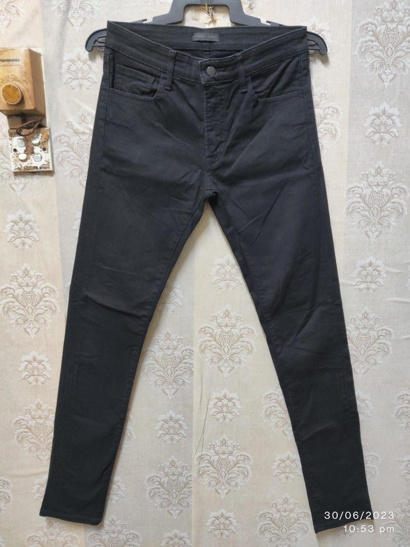 Uniqlo skinny fit online tapered