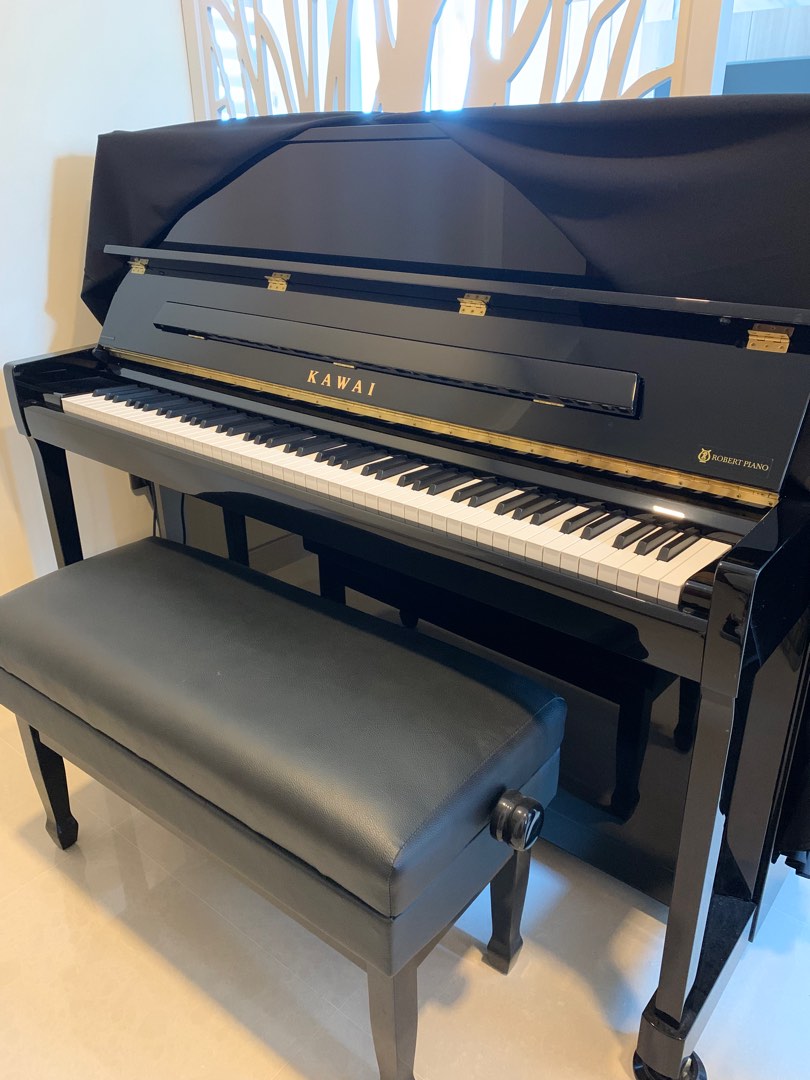 Robert store piano kawai