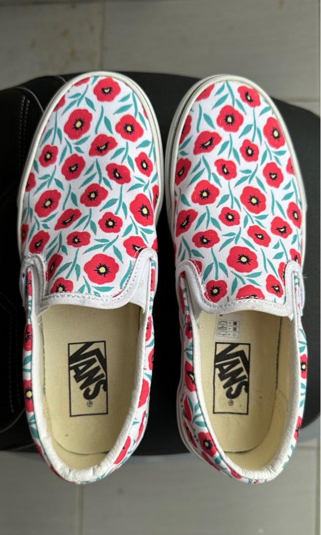 Slip on shop vans with roses