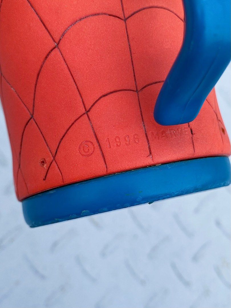 (Vintage) 1996 Spider-Man - Marvel Comics - 3D Figural Face Mug (Category: Vintage Collectibles) located in Manila. Submitted by thebackroombodega (Listing ID 1240401309, Image 2). Description: .