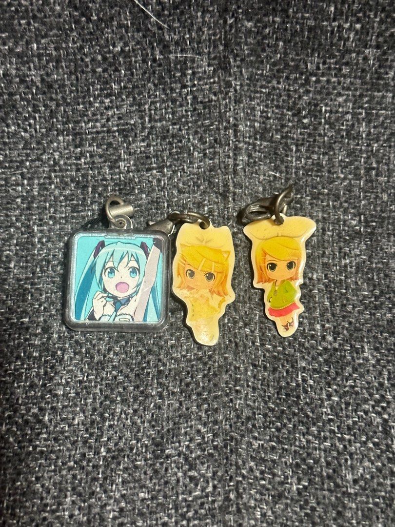 Vocaloid Bundle (Category: Musical Instruments) located in Mandaluyong City. Submitted by peachkobita (Listing ID 1240377357, Image 1). Description: Pm for more info or queries .