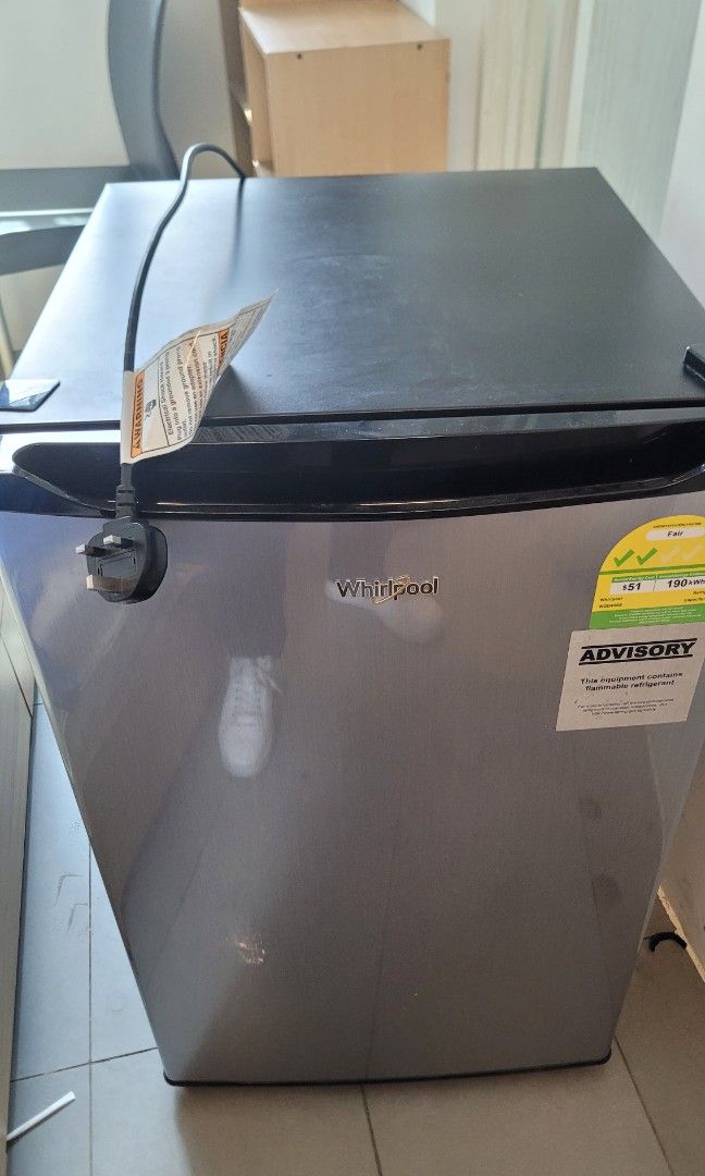 Whirlpool Mini Fridge, TV & Home Appliances, Kitchen Appliances