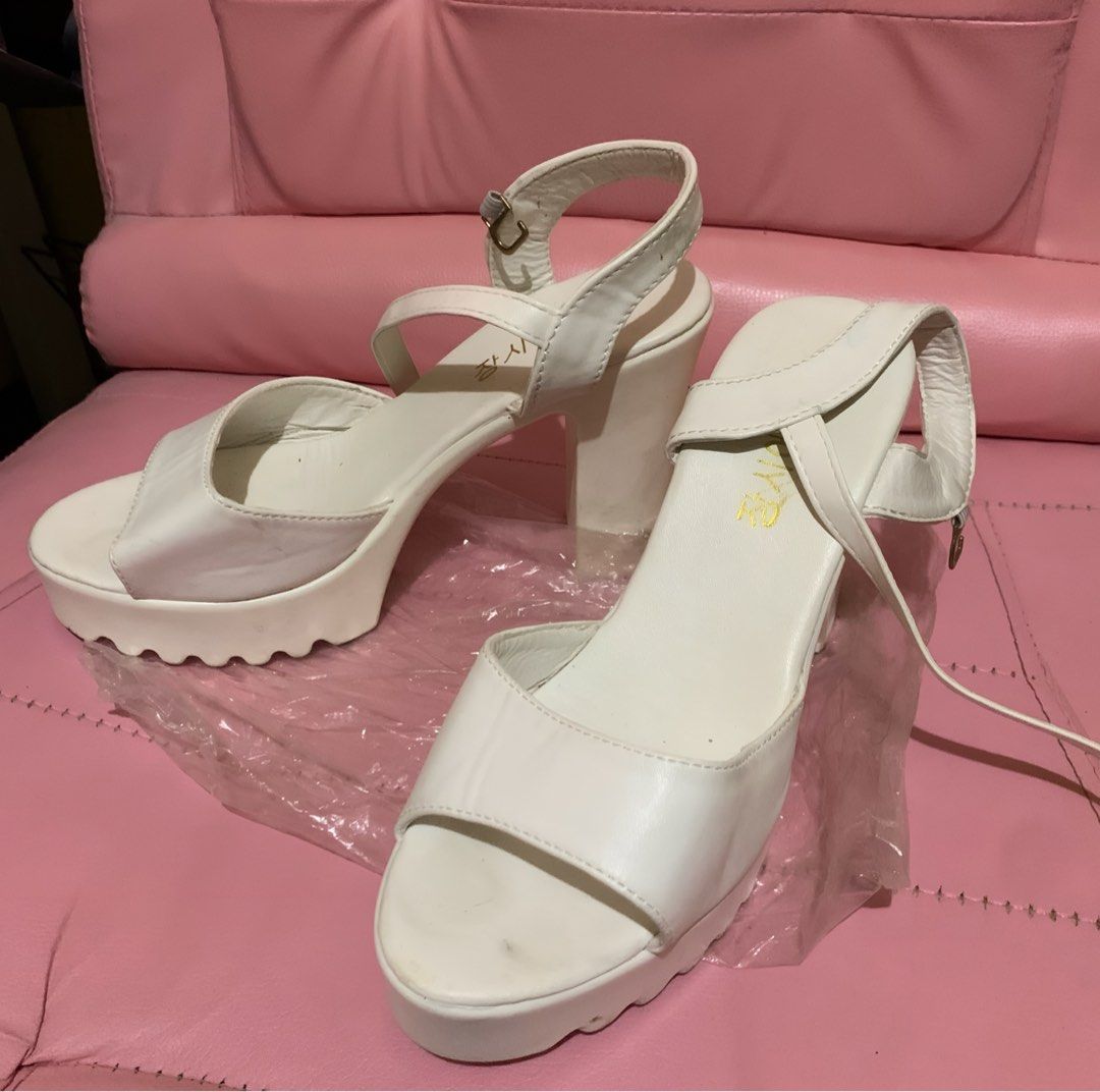 White Korean Sandals (Category: Heels) located in Bulacan. Submitted by crissie.co (Listing ID 1240376601, Image 1). Description: Used twice for wedding events Bought in Shopee last year Wala na Yung isang pa diamond sumabit somewhere .